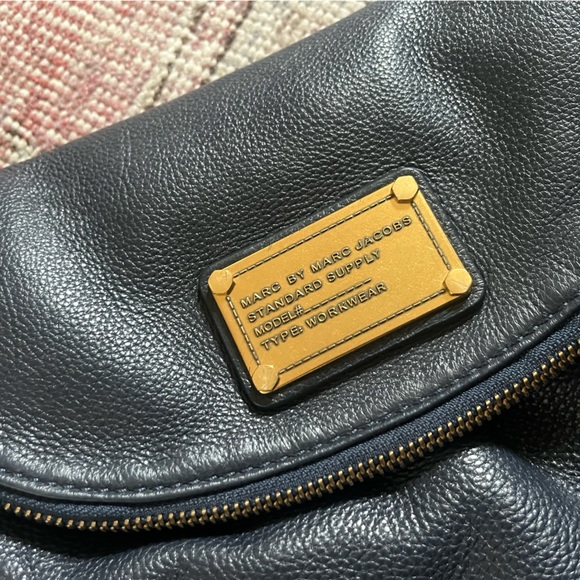 Marc by Marc Jacobs navy Natasha crossbody. - Picture 7 of 7